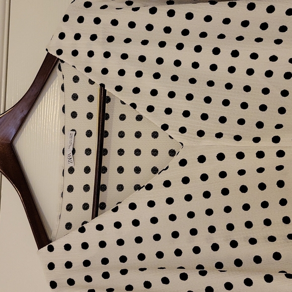Zara Polka Dot Black & White Keyhole Crop Blouse Size L - Picture 3 of 10